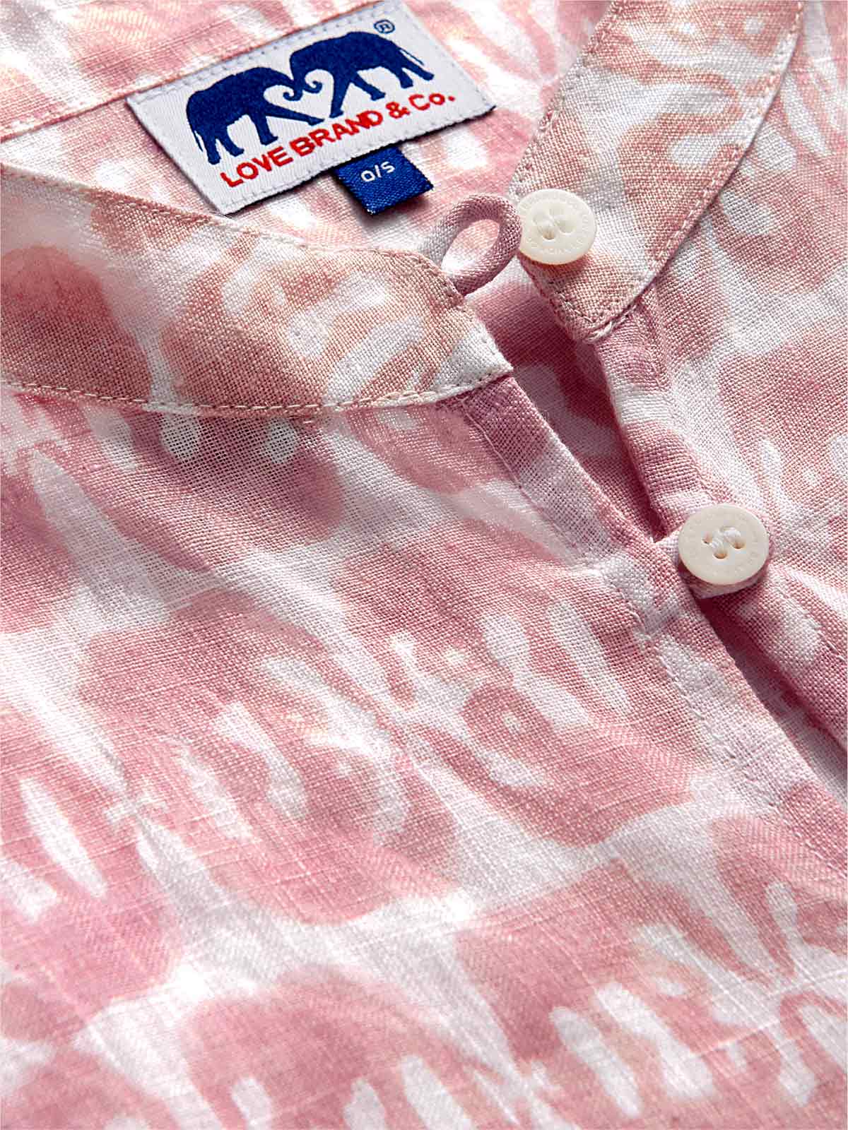 Close-up view of 100% linen fabric of this women's poncho