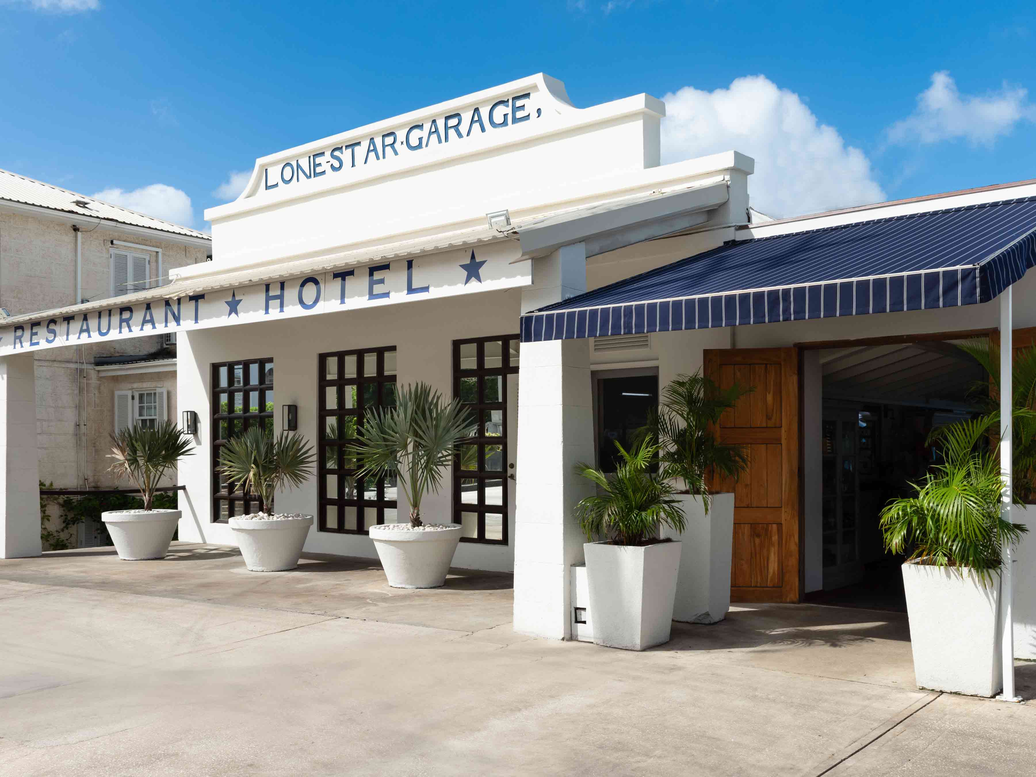 The Lone Star Hotel exterior