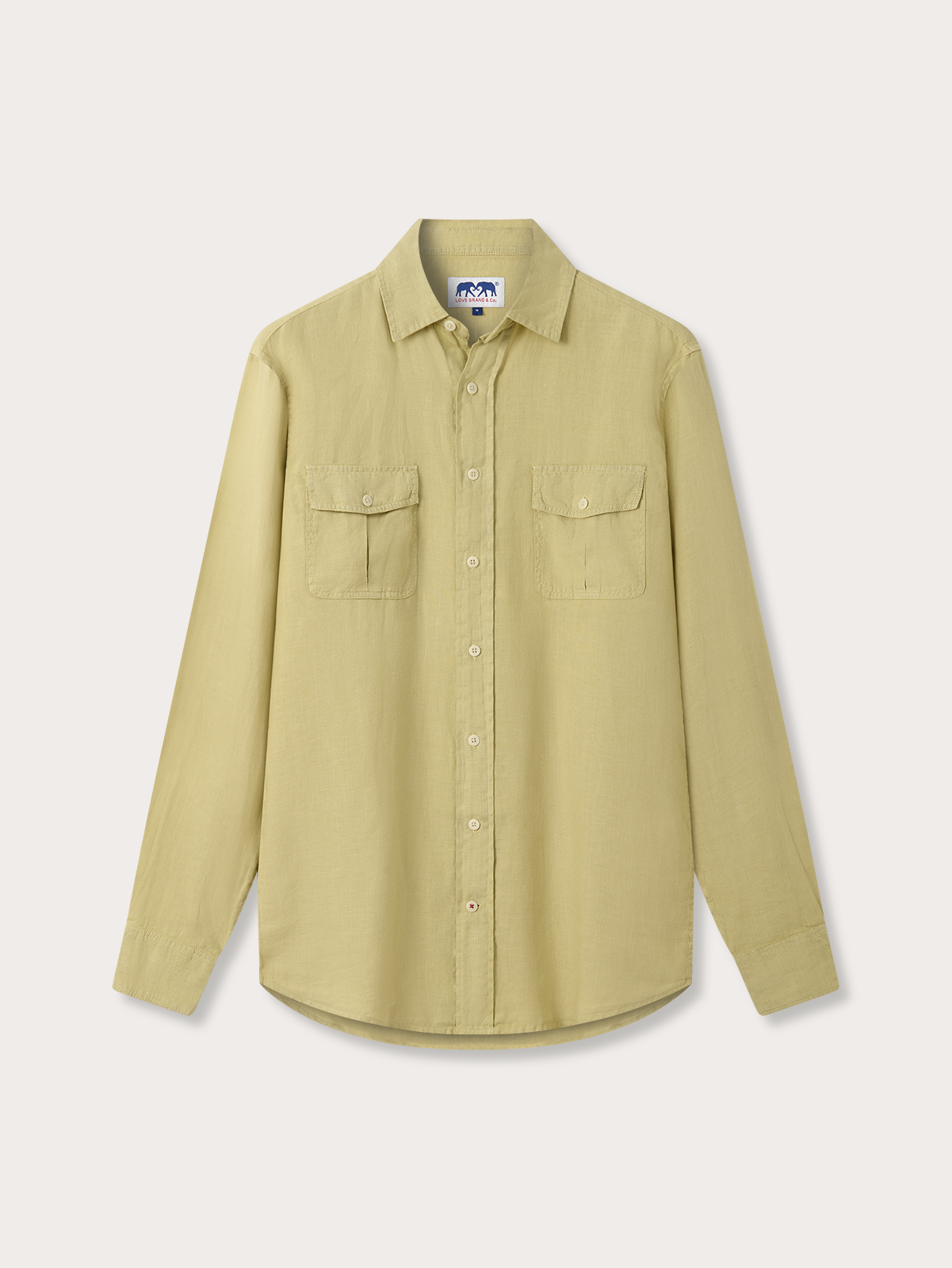 Khaki hemp shirt with 2 front breast pockets and a button-up design