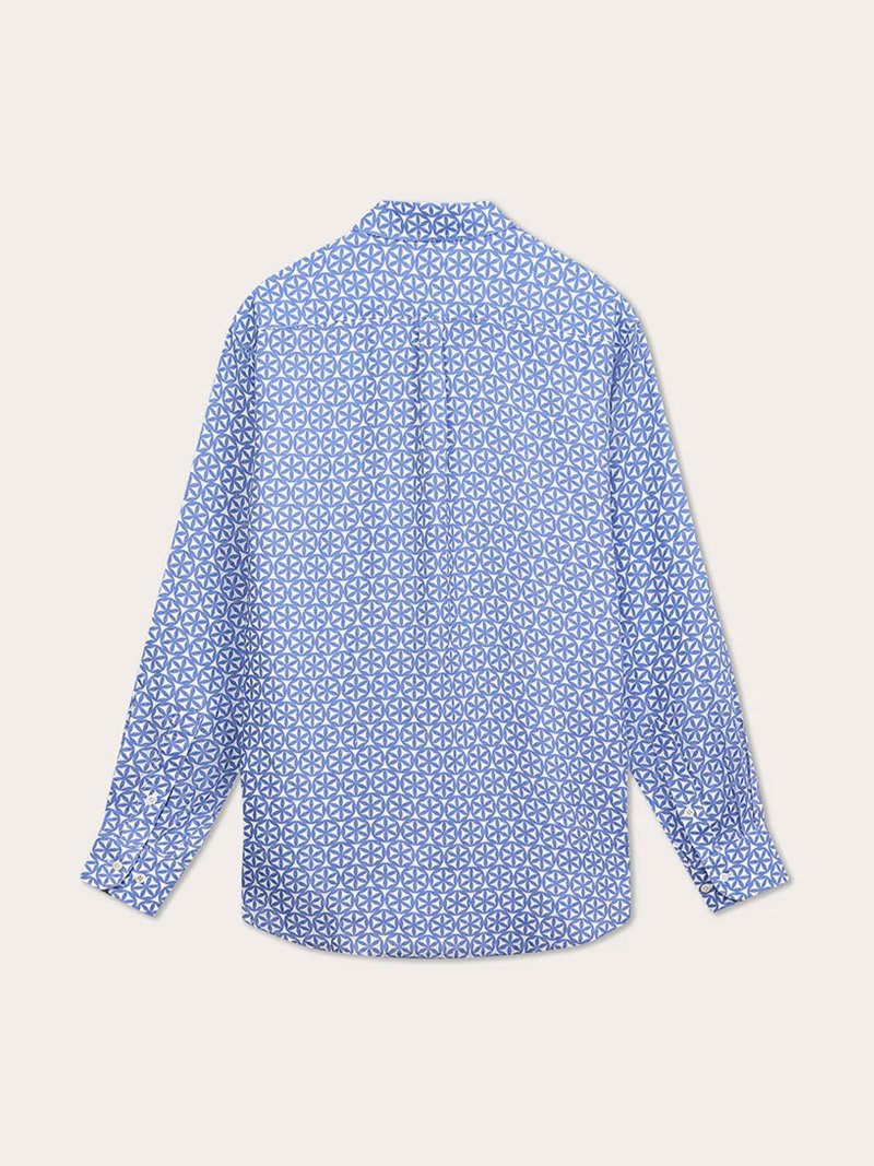 Men's The Best of the Best Abaco Linen Shirt in ocean blue. Mens old money shirts made from 100% linen.