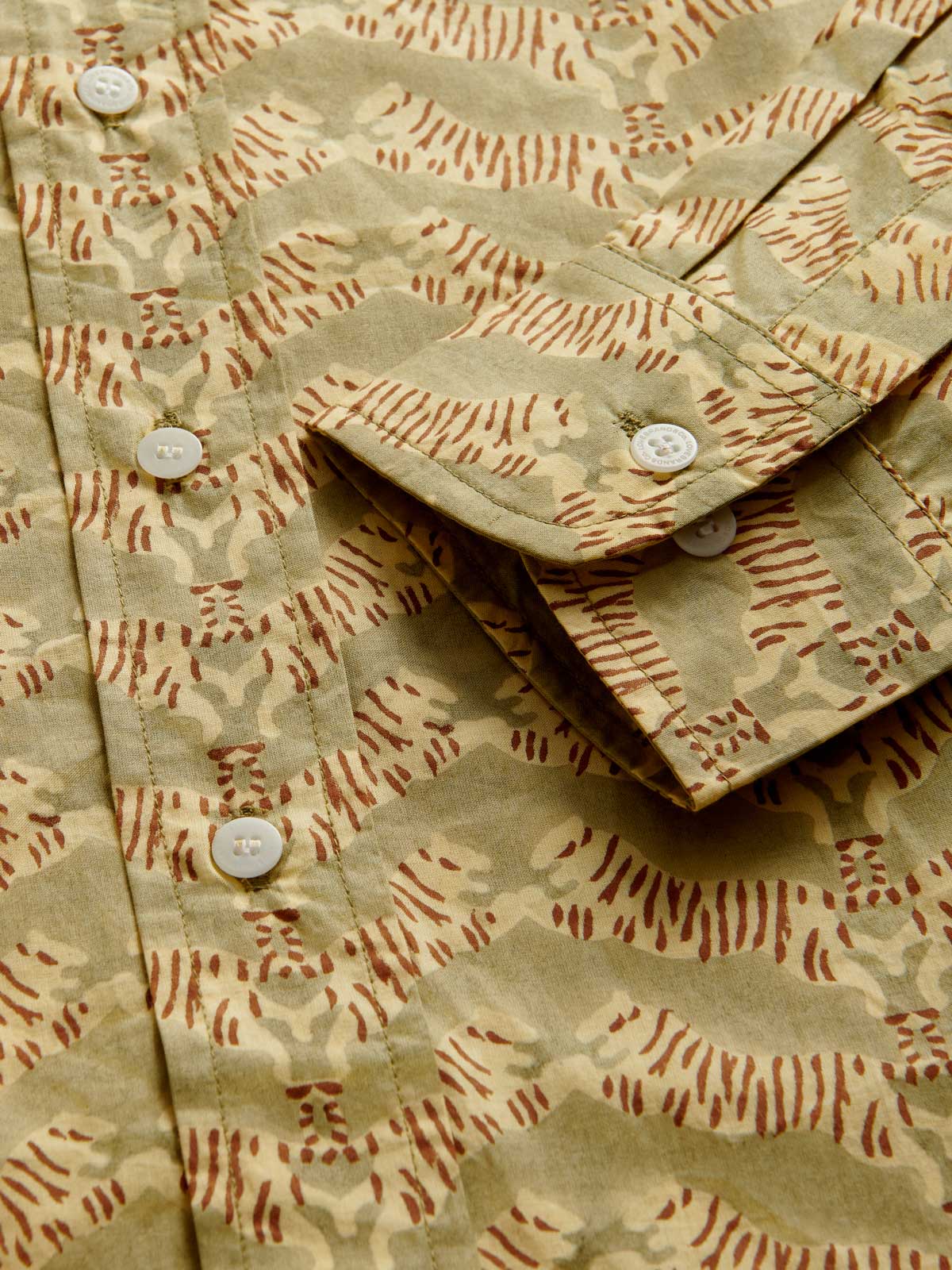 Cuff detail of Men's Lurking Leopards Abaco Cotton Shirt.
