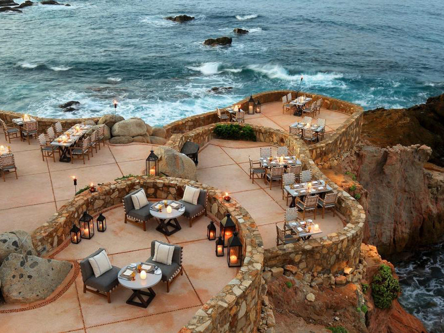 outdoor dining on the coast at Esperanza