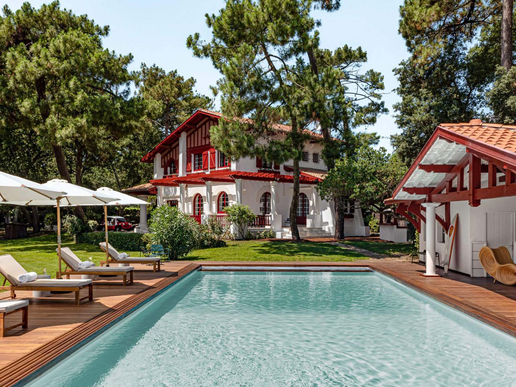 Insider's Guide to Luxury French Villa Rentals