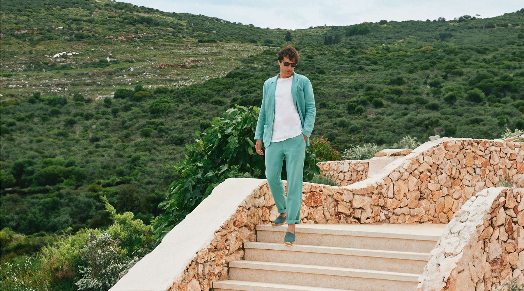 Sustainable linen suits