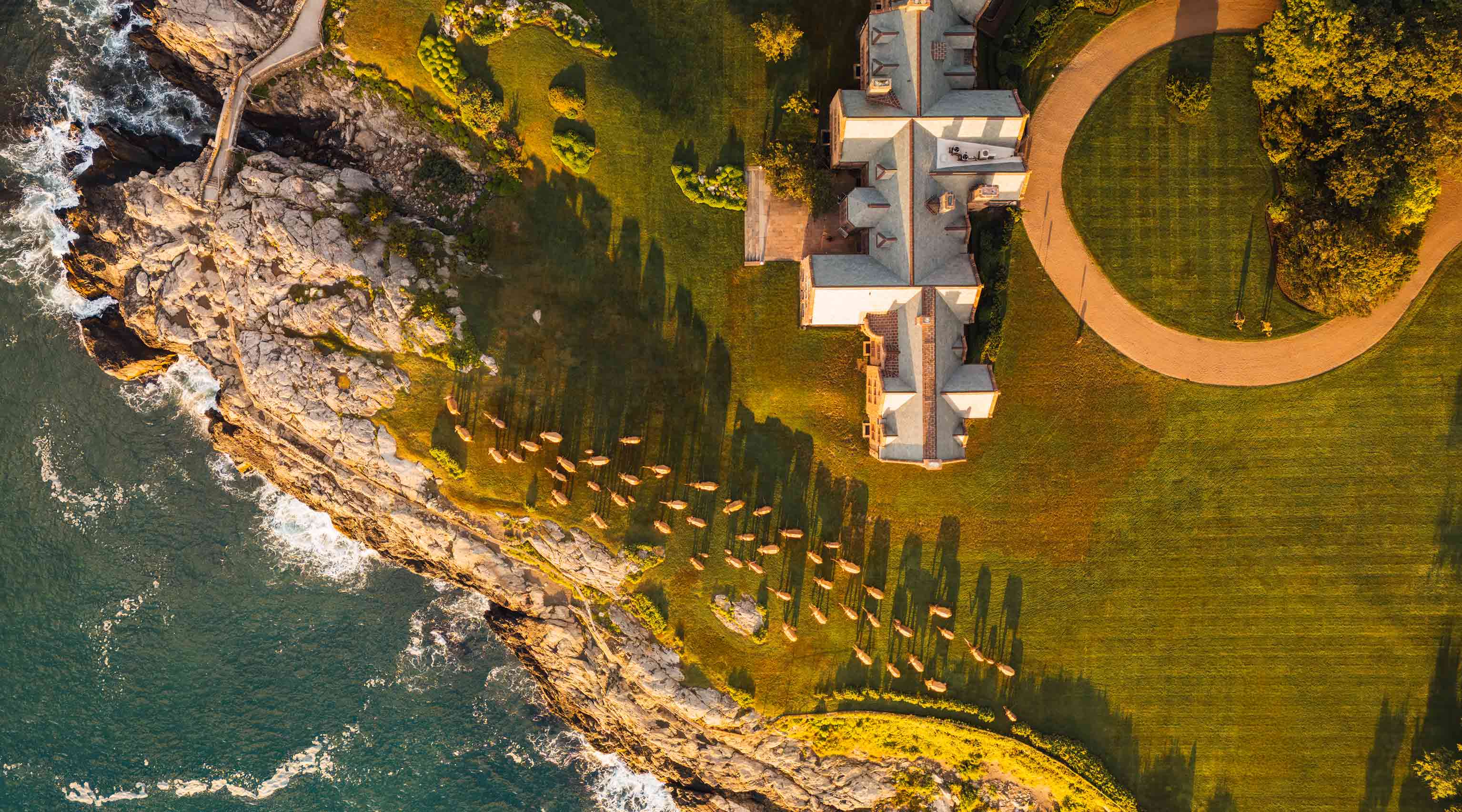 The Great Elephant migration, Rhode Island aerial view of elephants