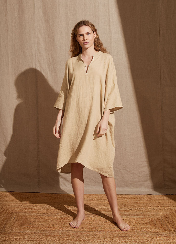 womens resort wear look coconut jumento linen poncho